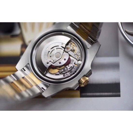 AR超强神作 劳力士 ROLEX SUB潜航者"116613"超级进口904钢版间金水鬼,搭载订制版超级3135机芯!圈口字体与颜色做出了正品一致的视觉,圈口不再沿用双面胶粘去的,做工与正品一致的冲压上去,使圈口更牢固不再出现脱落!表带表壳的904钢均能达到国际检测标准! AR超强神作 劳力士 ROLEX SUB潜航者"116613"超级进口904钢版间金水鬼,搭载订制版超级3135机芯!圈口字体与颜色做出了正品一致的视觉,圈口不再沿用双面胶粘去的,做工与正品一致的冲压上去,使圈口更牢固不再出现脱落!表带表壳的904钢均能达到国际检测标准!