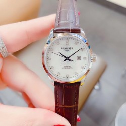 皮带钢带同价机械「Longines开创者系列 赵丽颖 同款型号：L2.320.4.11.6（可佩戴原装质感牛皮）这是浪琴首个所有表款均被授以瑞士天文台认证（COSC）的腕表系列。此款女表采用超薄进口西铁城6t15机芯-   直径30  蓝宝石玻璃镜面防刮效果 316精钢打造与原装一样细节标准 背透设计清晰可见机芯的律动，出席任何场合尽显优雅个性真我态度。钻石圈口璀璨夺目非你莫属！