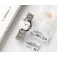 卡地亚复刻大突破!!!EG厂(香港英皇)出品的卡地亚蓝气球28mm(最高品质)细节如下:一:与原版一样1600摄氏度淬火而成的钢蓝指针。二:鼓型把头宝石饱满而不臃肿。三:原厂瑞士机芯真夹板,和原版一致的机芯LOGO(假夹板会导致机芯卡死或松动)。四:和专柜一致三证一号的配置(吊牌,底盖标,外袋标签和底盖号码对应,外加EG防伪标)五:二维码和条形码均可扫描原版价格和型号(微信扫二维码,支付宝扫条码) 卡地亚复刻大突破!!!EG厂(香港英皇)出品的卡地亚蓝气球28mm(最高品质)细节如下:一:与原版一样1600摄氏度淬火而成的钢蓝指针。二:鼓型把头宝石饱满而不臃肿。三:原厂瑞士机芯真夹板,和原版一致的机芯LOGO(假夹板会导致机芯卡死或松动)。四:和专柜一致三证一号的配置(吊牌,底盖标,外袋标签和底盖号码对应,外加EG防伪标)五:二维码和条形码均可扫描原版价格和型号(微信扫二维码,支付宝扫条码)