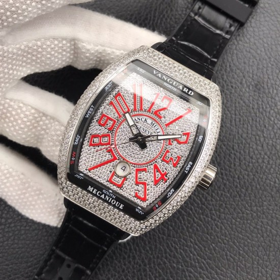 法兰克 穆勒 ❤️Franck Muller V45 SC DT系列⌚️54*42*15mm 瑞士2824全自动机械机芯 蓝光镀膜玻璃 316精钢鑫表壳 3D立体字面 牛皮表带底部橡胶 针扣 糅合运动设计风格 中间完美弧线夹层设计 尽显绅士品味 一如既往的酷 法兰克 穆勒 ❤️Franck Muller V45 SC DT系列⌚️54*42*15mm 瑞士2824全自动机械机芯 蓝光镀膜玻璃 316精钢鑫表壳 3D立体字面 牛皮表带底部橡胶 针扣 糅合运动设计风格 中间完美弧线夹层设计 尽显绅士品味 一如既往的酷