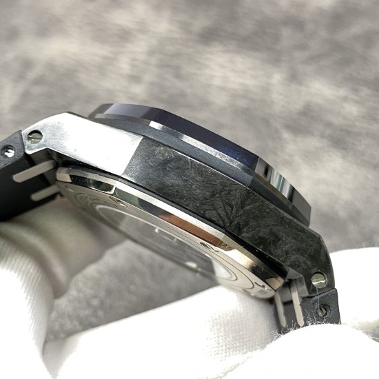 AUDEMARS PIGUET 爱彼 AP 皇家橡树离岸型 计时码表 26400AU.OO.A002CA.01 锻造碳纤维表壳 陶瓷表圈 钛合金背透底盖 钛合金按钮 双面蓝宝石镜面 3126机芯 橡胶表带 钛合金针扣 44mm JF厂出品!出货实拍 AUDEMARS PIGUET 爱彼 AP 皇家橡树离岸型 计时码表 26400AU.OO.A002CA.01 锻造碳纤维表壳 陶瓷表圈 钛合金背透底盖 钛合金按钮 双面蓝宝石镜面 3126机芯 橡胶表带 钛合金针扣 44mm JF厂出品!出货实拍