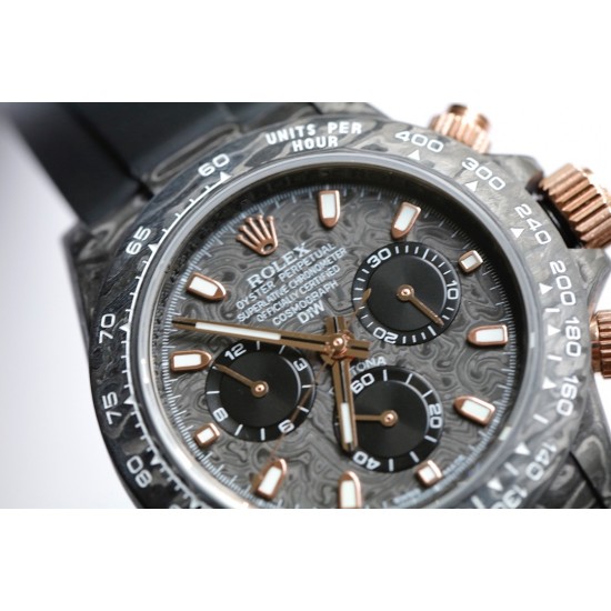 劳力士Rolex Daytona全碳纤维宇宙计时迪通拿横空出世 这款获得瑞士天文台认证的首款全碳纤迪通拿搭载全自动计时7750机械机芯 均调校测试 表盘配蜗形小秒针盘 蓝宝石抗刮损水晶镜面 碳纤维字面 完美复刻 原装同步魔术贴帆布带/橡树胶带 原装扣 更加柔软舒适 方便佩戴 爱不释手的劳力士迪通拿 品不完的一劳永逸!!! 劳力士Rolex Daytona全碳纤维宇宙计时迪通拿横空出世 这款获得瑞士天文台认证的首款全碳纤迪通拿搭载全自动计时7750机械机芯 均调校测试 表盘配蜗形小秒针盘 蓝宝石抗刮损水晶镜面 碳纤维字面 完美复刻 原装同步魔术贴帆布带/橡树胶带 原装扣 更加柔软舒适 方便佩戴 爱不释手的劳力士迪通拿 品不完的一劳永逸!!!