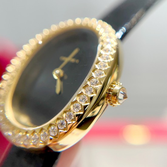 Baignoire de Cartier W:25mm L:32mmBaignoire de Cartier 卡地亚Baignoire1920#浴缸1920系列,进口瑞士石英机芯。316L精钢表壳表扣。整体5A莫桑石镶嵌,淬火钢蓝指针,拱形水晶镜面。表壳尺寸:宽度25mm长度32mm Baignoire de Cartier W:25mm L:32mmBaignoire de Cartier 卡地亚Baignoire1920#浴缸1920系列,进口瑞士石英机芯。316L精钢表壳表扣。整体5A莫桑石镶嵌,淬火钢蓝指针,拱形水晶镜面。表壳尺寸:宽度25mm长度32mm