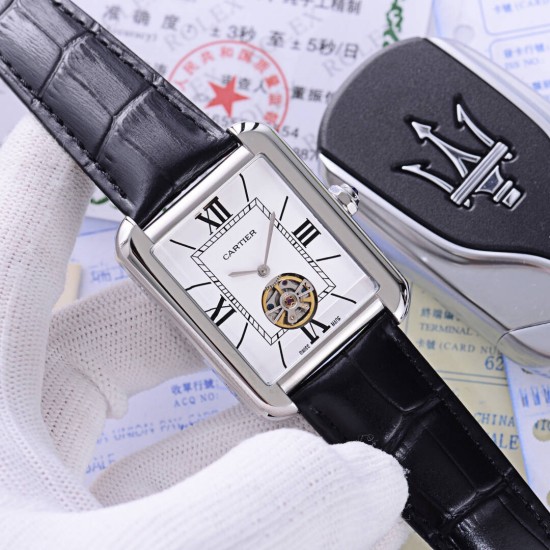 卡地亚 Cartier 精品男士腕表,独家二针飞轮设计,技艺精湛,独具匠心,尊贵大气,绅士风范。采用全自动机械机芯,顶级316精钢表壳表带,矿物质超强镜面,尺寸40*12 卡地亚 Cartier 精品男士腕表,独家二针飞轮设计,技艺精湛,独具匠心,尊贵大气,绅士风范。采用全自动机械机芯,顶级316精钢表壳表带,矿物质超强镜面,尺寸40*12