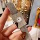 卡【CARTIER】新款腕表，精钢壳套⚡️表面精细抛光，宛如镜面，侧面拉丝细腻，经典罗马镶钻刻度[太阳]天然贝壳做字面，搭载进口石英机芯，耐刮蓝宝石玻璃，最新最压花表带尺寸：33*26mm