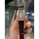 伯爵-piaget-G0A33091女士腕表，水桶形的表壳别具一格，独特的绢布表带搭配原版针扣，完美结合，尽显奢华时尚气质。原装瑞士机芯，316L精钢表壳，度18k白金和玫瑰金，尺寸27x38mm备受喜爱、值得拥有[机智][耶]实物超美