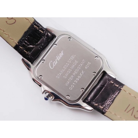 实拍 8848F Panthre de Cartier 卡地亚猎豹手表,华丽而不羁,是Panthre de Cartier猎豹所传达的美学风格。它线条流畅,魅惑动人,柔软服帖于腕间,宛若在肌肤上翩翩起舞。独特的造型彰显成熟优雅、自信动人的女性形象。表壳一体成型,搭配正品使用原装瑞士石英机芯,316L精钢壳套,镶嵌钻石 把头镶嵌一颗合成蓝色尖晶石,镀银表盘,剑形蓝钢指针,100%三度防水,尺寸:27 x 37毫米,22*30毫米,二个尺寸。每块表都有独立的机身编号。 实拍 8848F Panthre de Cartier 卡地亚猎豹手表,华丽而不羁,是Panthre de Cartier猎豹所传达的美学风格。它线条流畅,魅惑动人,柔软服帖于腕间,宛若在肌肤上翩翩起舞。独特的造型彰显成熟优雅、自信动人的女性形象。表壳一体成型,搭配正品使用原装瑞士石英机芯,316L精钢壳套,镶嵌钻石 把头镶嵌一颗合成蓝色尖晶石,镀银表盘,剑形蓝钢指针,100%三度防水,尺寸:27 x 37毫米,22*30毫米,二个尺寸。每块表都有独立的机身编号。
