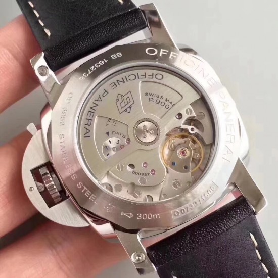 顶级 沛纳海 PAM531  GMT 两地时一款专门为旅行者 商务人士量身定做的腕表。机芯与正品一致，摆轮位与正品一致在7点位，GMT异地调时，蓝宝石玻璃，清晰简单明了的数字读数！