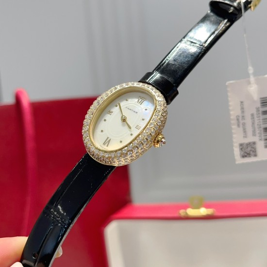 Baignoire de Cartier W:25mm L:32mmBaignoire de Cartier 卡地亚Baignoire1920#浴缸1920系列,进口瑞士石英机芯。316L精钢表壳表扣。整体5A莫桑石镶嵌,淬火钢蓝指针,拱形水晶镜面。表壳尺寸:宽度25mm长度32mm Baignoire de Cartier W:25mm L:32mmBaignoire de Cartier 卡地亚Baignoire1920#浴缸1920系列,进口瑞士石英机芯。316L精钢表壳表扣。整体5A莫桑石镶嵌,淬火钢蓝指针,拱形水晶镜面。表壳尺寸:宽度25mm长度32mm