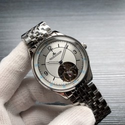 积家JaegerLecoultre A26 大师系列，精品男士腕表，简约两针搭载飞轮设计，尊贵大气，绅士风范，卓越品质，热卖全城。采用全自动机械机芯，顶级316精钢表壳，进口小牛皮表带，矿物质超强镜面，尺寸43*12 三杰精致推荐男士机械腕表 SJ为你精心打造超真实实物图拍摄