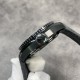 VS 压轴之作!欧米茄全黑陶瓷海洋宇宙600米 “深海之黑” 防划痕 不怕旧!1:搭载 VS自产一体8906机芯 一体天然橡胶带。2:突破 欧家专利 底盖 一步定位,“naiad”锁扣结构,旋转一点即可锁,底盖字体始终保持固定位置。保证锁紧并不影响防水。(陶瓷加工难度高于金属加工10倍以上)3:里外结构均由整块陶瓷打磨完成。4: 陶瓷与钛logo 镶嵌技术 陶瓷化钛金属扣 。出货实拍 VS 压轴之作!欧米茄全黑陶瓷海洋宇宙600米 “深海之黑” 防划痕 不怕旧!1:搭载 VS自产一体8906机芯 一体天然橡胶带。2:突破 欧家专利 底盖 一步定位,“naiad”锁扣结构,旋转一点即可锁,底盖字体始终保持固定位置。保证锁紧并不影响防水。(陶瓷加工难度高于金属加工10倍以上)3:里外结构均由整块陶瓷打磨完成。4: 陶瓷与钛logo 镶嵌技术 陶瓷化钛金属扣 。出货实拍