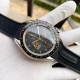 OMEGA 欧米茄 登月腕表——「Speedmaster Apollo 11 50th Anniversary」超霸计时码表,直径42mm,镶嵌黑色陶瓷刻度圈,衬托出醒目的金色刻度。 OMEGA 欧米茄 登月腕表——「Speedmaster Apollo 11 50th Anniversary」超霸计时码表,直径42mm,镶嵌黑色陶瓷刻度圈,衬托出醒目的金色刻度。