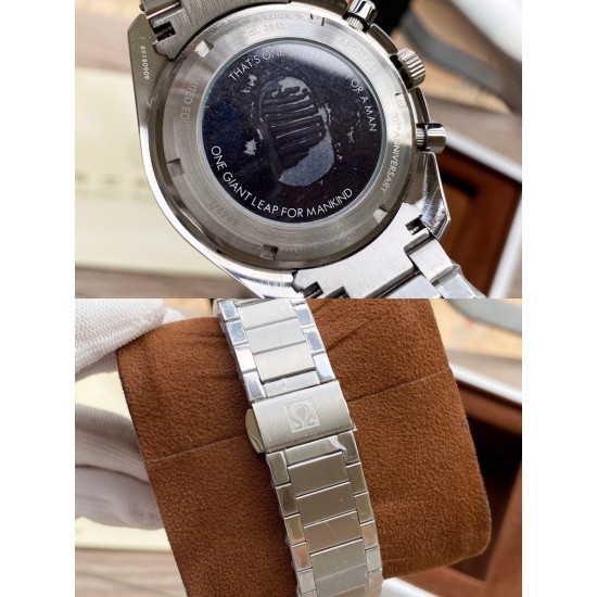 OMEGA 欧米茄 登月腕表——「Speedmaster Apollo 11 50th Anniversary」超霸计时码表，直径42mm，镶嵌黑色陶瓷刻度圈，衬托出醒目的金色刻度。