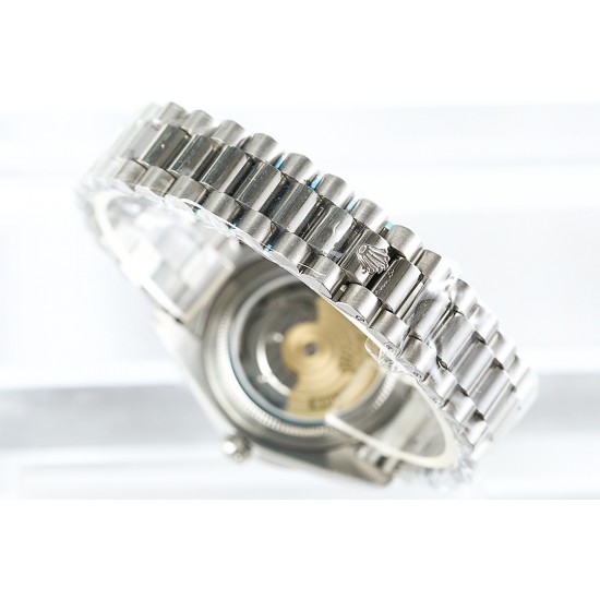 劳力士-ROLEX2020新款来袭 日志型大陆抢先登陆 rolex最霸气时尚潮流设计 高清实拍复刻一比一 日志系列 【机芯】采用原装进口821A-3全自动机械机芯 (专用新机比市场低机芯都稳定)每只货出货前测试校准 (走时精准) 搭配316精钢精致做工施华洛水晶钻石 永不掉钻 原装一比一表扣 是成功男士魅力标志蓝宝石水晶玻璃镜面直径41mm厚度12mm (赠送意大利小牛皮针扣一副)N厂v10品质 劳力士-ROLEX2020新款来袭 日志型大陆抢先登陆 rolex最霸气时尚潮流设计 高清实拍复刻一比一 日志系列 【机芯】采用原装进口821A-3全自动机械机芯 (专用新机比市场低机芯都稳定)每只货出货前测试校准 (走时精准) 搭配316精钢精致做工施华洛水晶钻石 永不掉钻 原装一比一表扣 是成功男士魅力标志蓝宝石水晶玻璃镜面直径41mm厚度12mm (赠送意大利小牛皮针扣一副)N厂v10品质