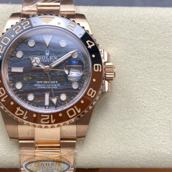 新品！ROLEX 劳力士 铁虎眼石表盘，每一片表盘都不同纹路(虎眼石,红碧玉和赤铁矿三种材质混合在一起,呈现出独特的金黄色和橙色的光泽)格林尼治GMT 3285一体机72小时储能 圈口过渡无痕，贵金属钢印扣子！