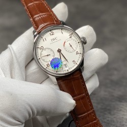 颜值第一！ZF出品。IWC 葡7 V5版 最新机芯、万国IWC－葡萄牙系列 七日链 葡七 自动机械机芯 独立小秒针 真动能指示 蓝宝石玻璃 牛皮表带42mm[色][色]出货实拍