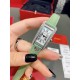 卡地亚-美国坦克-Cartier Tank Amricaine腕表,小号表款,三码合一。采用蓝宝水石晶镜面,瑞士石英机芯。原版开模,精钢表壳,八角形表冠,镶嵌一颗合成蓝色尖晶石,镀银表盘,剑形蓝钢指针,搭配原装光面折叠表扣,采用进口多色小牛皮。腕大表器优雅,深行受家青睐。表壳尺寸:34.80 x 19.00毫米。 卡地亚-美国坦克-Cartier Tank Amricaine腕表,小号表款,三码合一。采用蓝宝水石晶镜面,瑞士石英机芯。原版开模,精钢表壳,八角形表冠,镶嵌一颗合成蓝色尖晶石,镀银表盘,剑形蓝钢指针,搭配原装光面折叠表扣,采用进口多色小牛皮。腕大表器优雅,深行受家青睐。表壳尺寸:34.80 x 19.00毫米。