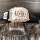 法兰克 穆勒Franck Muller 全新满天星系列⚓️搭载进口日本西铁城机械机芯⚙️意大利双面小牛皮原装针扣酒桶形拱桥状精钢表壳⚫️手工全镶嵌施华洛水晶钻 高贵霸气尺寸43*55mm高尚的艺术 精湛的工艺 一经发布 无不轰动 法兰克 穆勒Franck Muller 全新满天星系列⚓️搭载进口日本西铁城机械机芯⚙️意大利双面小牛皮原装针扣酒桶形拱桥状精钢表壳⚫️手工全镶嵌施华洛水晶钻 高贵霸气尺寸43*55mm高尚的艺术 精湛的工艺 一经发布 无不轰动