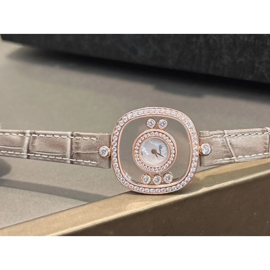 品牌：Chopard-萧邦最新款方形Happy Diamonds❤️瑞士原厂石英机芯 五颗快乐钻石在表盘自由流动  电镀18k金好货不等人哦～[机智]