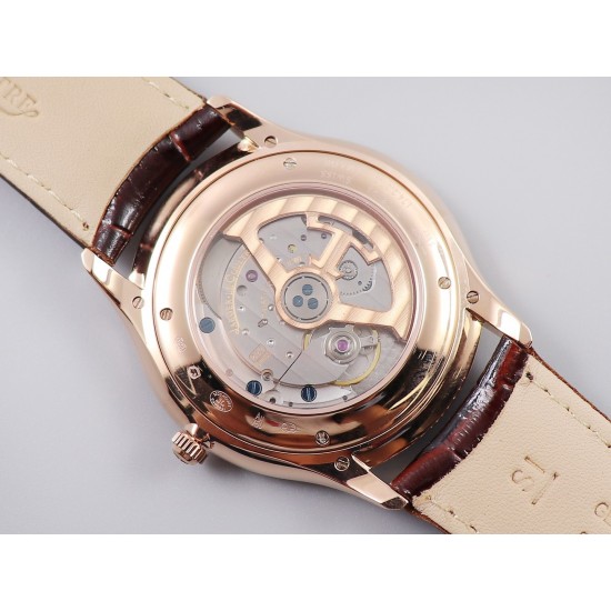 TW出品 积家超薄大师Q1288420系列腕表尺寸: 40mm x 8.0mm 316L精钢 蓝宝石镜面 牛皮表带 折叠扣 防水30米。机芯: 日本9015机芯改Cal.896机芯。TW工厂耗时长达十八个月 积家大师系列 终于出货 原版正品开模 TW不求速度力求把握好每一个细节 阴阳子母指针完全吻合原版设计(一半拉沙一半抛光) 圈口 中壳 底盖三件套同步原装版型 还原正品气质 字面金属放射纹路质感十足 蓝宝石玻璃通透叫板正品 TW出品必属精品,因为用心,所以专业(实力拍,实拍无P图) TW出品 积家超薄大师Q1288420系列腕表尺寸: 40mm x 8.0mm 316L精钢 蓝宝石镜面 牛皮表带 折叠扣 防水30米。机芯: 日本9015机芯改Cal.896机芯。TW工厂耗时长达十八个月 积家大师系列 终于出货 原版正品开模 TW不求速度力求把握好每一个细节 阴阳子母指针完全吻合原版设计(一半拉沙一半抛光) 圈口 中壳 底盖三件套同步原装版型 还原正品气质 字面金属放射纹路质感十足 蓝宝石玻璃通透叫板正品 TW出品必属精品,因为用心,所以专业(实力拍,实拍无P图)