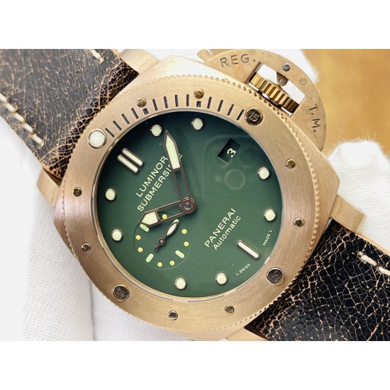 【VS Factory2023墙裂推荐 新力作】V2升级版 VS沛.纳海 Pam382 机芯功能升级:1⃣️时针单独调时,通过时针调历。2⃣️机芯背透 :摆轮与正品一致 螺丝孔位95%以上接近正品。3⃣️直径47毫米!4⃣️搭载定制版自动上链机芯!5⃣️大家常说硬汉风格什么的,我觉得青铜382才是最最硬汉的沛纳海,不光在造型上够钢猛,青铜材质更是在经过岁月洗礼后变得不一样,有经历,有故事,有一种沧桑感,这才是真正的硬汉!敢死队同款哦!VS Factory匠心之作 值得您拥有! 【VS Factory2023墙裂推荐 新力作】V2升级版 VS沛.纳海 Pam382 机芯功能升级:1⃣️时针单独调时,通过时针调历。2⃣️机芯背透 :摆轮与正品一致 螺丝孔位95%以上接近正品。3⃣️直径47毫米!4⃣️搭载定制版自动上链机芯!5⃣️大家常说硬汉风格什么的,我觉得青铜382才是最最硬汉的沛纳海,不光在造型上够钢猛,青铜材质更是在经过岁月洗礼后变得不一样,有经历,有故事,有一种沧桑感,这才是真正的硬汉!敢死队同款哦!VS Factory匠心之作 值得您拥有!