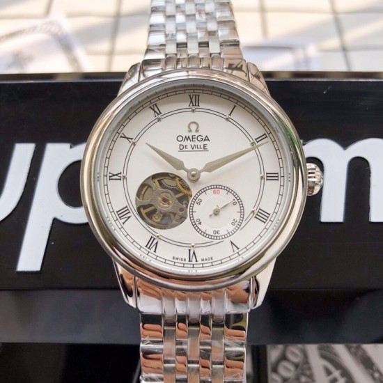 【品牌】欧米茄--OMEGA【机芯】全自动机械机芯【尺寸】直径40mm 厚度12mm