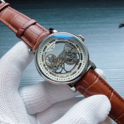浪琴 Longines B21 精品男士腕表，劲爆镂空设计，技艺精湛，独具匠心，尊贵大气，绅士风范。采用全自动机械机芯，顶级316精钢表壳，进口小牛皮表带，矿物质超强镜面，尺寸43*13 三杰精致推荐男士机械腕表 SJ为你精心挑选超真实实物图拍摄