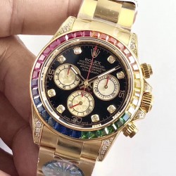 ROLEX 劳力士 彩虹拿一表难求！镶嵌根据原厂颜色渐变过渡最协调的36颗宝石进行优化处理，高度、角度一致，折射效果非常漂亮。蓝宝石透彻效果镜面，抛光打磨精湛细腻！