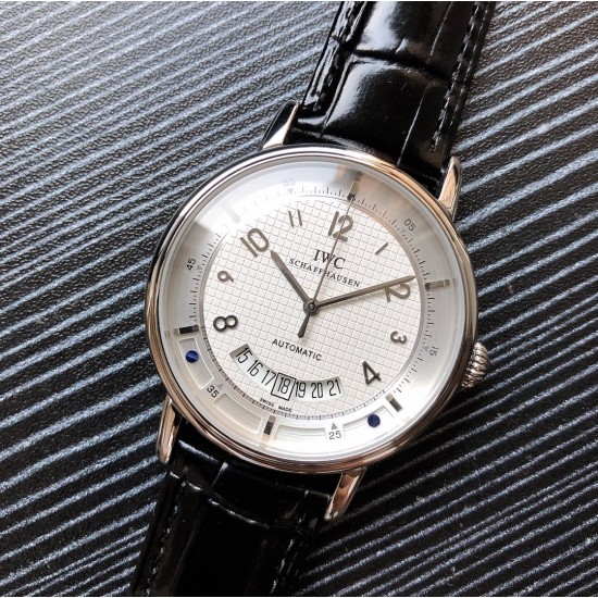 万国--IWC Z2 男士腕表 至臻精品,高雅品位 搭载全自动机械机芯 316L精钢表壳矿物强化玻璃镜面采用进口小牛皮真皮表带尺寸:直径40mm 厚度12mm 万国--IWC Z2 男士腕表 至臻精品,高雅品位 搭载全自动机械机芯 316L精钢表壳矿物强化玻璃镜面采用进口小牛皮真皮表带尺寸:直径40mm 厚度12mm