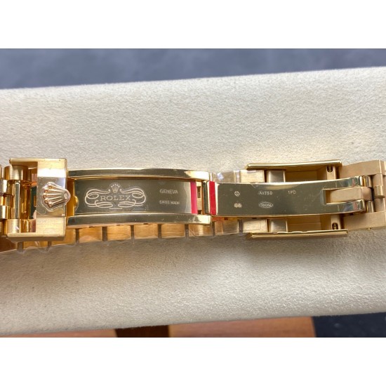 新品!ROLEX 劳力士 铁虎眼石表盘,每一片表盘都不同纹路(虎眼石,红碧玉和赤铁矿三种材质混合在一起,呈现出独特的金黄色和橙色的光泽)格林尼治GMT 3285一体机72小时储能 圈口过渡无痕,贵金属钢印扣子! 新品!ROLEX 劳力士 铁虎眼石表盘,每一片表盘都不同纹路(虎眼石,红碧玉和赤铁矿三种材质混合在一起,呈现出独特的金黄色和橙色的光泽)格林尼治GMT 3285一体机72小时储能 圈口过渡无痕,贵金属钢印扣子!