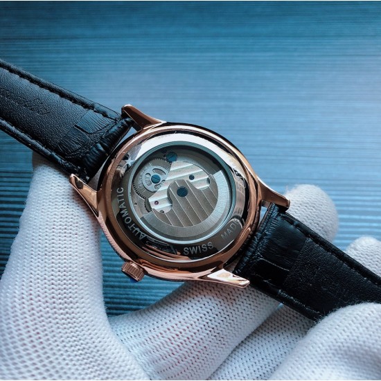 【品牌】江诗丹顿-Vacheron Constantin 【类型】男士腕表 B7 【机芯】全自动机械机芯【材质】316L精钢表壳【表带】真皮表带/钢带(可选)【表镜】矿物强化玻璃镜面 【尺寸】直径42mm 厚度13mm【特性】飞轮精选大三针机械男表、独特魅力、非凡气势! 三杰精致推荐男士机械腕表 SJ为你精心设计超真实实物图拍摄 【品牌】江诗丹顿-Vacheron Constantin 【类型】男士腕表 B7 【机芯】全自动机械机芯【材质】316L精钢表壳【表带】真皮表带/钢带(可选)【表镜】矿物强化玻璃镜面 【尺寸】直径42mm 厚度13mm【特性】飞轮精选大三针机械男表、独特魅力、非凡气势! 三杰精致推荐男士机械腕表 SJ为你精心设计超真实实物图拍摄