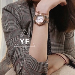★实拍《YF》萧邦HAPPY DIAMONDS 市面上最高版本钢带版 钢带加表盘七颗水钻设计 简约大气中带女人味女性美不单单以包包为主 有一款百搭的手表也很重要 如果你有选择恐惧症 这款就是你的唯一