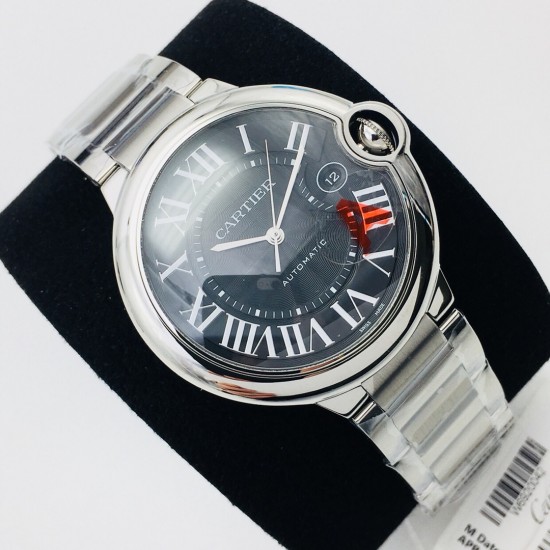 V6 Factory力作 升级版 卡地亚(CARTIER)蓝气球系列 直径42mm 机芯:全自动机械2824机芯!动力储备:48小时,玻璃:高强双面蓝宝石水滴镜面材质 V6工厂品质 追求好品质从未停止过!你值得拥有! V6 Factory力作 升级版 卡地亚(CARTIER)蓝气球系列 直径42mm 机芯:全自动机械2824机芯!动力储备:48小时,玻璃:高强双面蓝宝石水滴镜面材质 V6工厂品质 追求好品质从未停止过!你值得拥有!