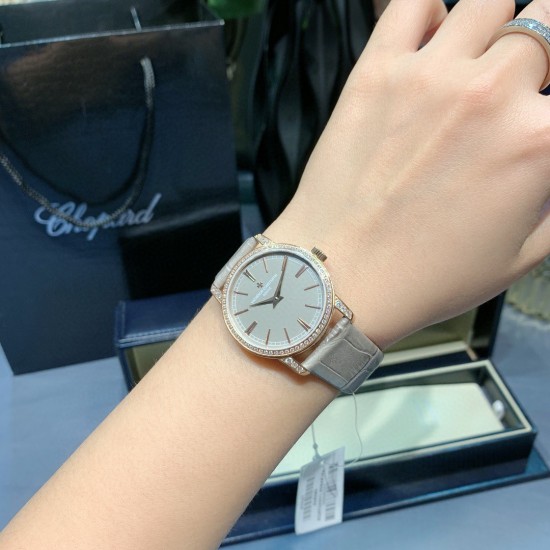 实拍2020年江诗丹顿传袭超薄系列-Vacheron Constantin 专为女神打造的,奢华时尚,采用进口316钢表壳,搭配原装进口9015机芯(0返修),天然蓝宝石玻璃镜面,直径33mm,超薄工艺7.8mm,超强防水30米,竹节纹进口小牛皮表带,一表一码。 实拍2020年江诗丹顿传袭超薄系列-Vacheron Constantin 专为女神打造的,奢华时尚,采用进口316钢表壳,搭配原装进口9015机芯(0返修),天然蓝宝石玻璃镜面,直径33mm,超薄工艺7.8mm,超强防水30米,竹节纹进口小牛皮表带,一表一码。