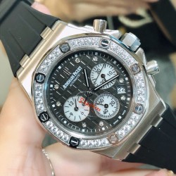 实拍 新推出数字面 钻面  A.P-爱彼皇家橡树离岸型系列超酷炫女装 色彩缤纷搭配  六针计时进口石英机芯 蓝宝石防刮玻璃 316精钢壳套 进口橡胶带 爱彼女款中的最佳经典。