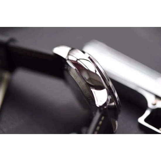 ི 沛纳海 PAM359全身抛光316L精钢 三明治数字刻度面盘 超强夜光  44mm直径 搭配小牛皮 经典简约 百搭只选
