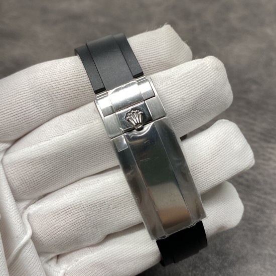 台湾厂2019新款劳力士ROLEX游艇名仕型 客户定制的瑞士eta2824机芯,双向旋转60分钟刻度外圈配哑黑色Cerachrom陶质圈口,凸显抛光立体数字!42mm直径 !新款时针增大,分针缩细,增强了可读性。新款Pyesterflex橡胶表带亦配备蚝式保险扣,人性化二级可剪设计,佩戴稳固从而更加舒适!字面刻度填充进口Chromalight长效果蓝色物料!原装保护胶罩,超级复刻!出货实拍 台湾厂2019新款劳力士ROLEX游艇名仕型 客户定制的瑞士eta2824机芯,双向旋转60分钟刻度外圈配哑黑色Cerachrom陶质圈口,凸显抛光立体数字!42mm直径 !新款时针增大,分针缩细,增强了可读性。新款Pyesterflex橡胶表带亦配备蚝式保险扣,人性化二级可剪设计,佩戴稳固从而更加舒适!字面刻度填充进口Chromalight长效果蓝色物料!原装保护胶罩,超级复刻!出货实拍