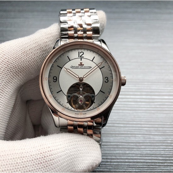 积家JaegerLecoultre A26 大师系列,精品男士腕表,简约两针搭载飞轮设计,尊贵大气,绅士风范,卓越品质,热卖全城。采用全自动机械机芯,顶级316精钢表壳,进口小牛皮表带,矿物质超强镜面,尺寸43*12 三杰精致推荐男士机械腕表 SJ为你精心打造超真实实物图拍摄 积家JaegerLecoultre A26 大师系列,精品男士腕表,简约两针搭载飞轮设计,尊贵大气,绅士风范,卓越品质,热卖全城。采用全自动机械机芯,顶级316精钢表壳,进口小牛皮表带,矿物质超强镜面,尺寸43*12 三杰精致推荐男士机械腕表 SJ为你精心打造超真实实物图拍摄