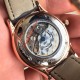 Jaeger-leCoultre Master Ultra Thin Moon积家超薄月相大师系列42mm腕表,简洁的线条设计,赏心悦目的表盘。 显示令表盘尽显活力,6位24小时指针宛如一幕和谐美妙的腕上芭蕾。透过玻璃底盖,机芯运行一目了然。这款厚度仅5.8毫米的超薄机芯向世人证实,超凡的技艺和极尽复杂的功能可以在狭小的空间内完美展现。顶级出品 精品不断 Jaeger-leCoultre Master Ultra Thin Moon积家超薄月相大师系列42mm腕表,简洁的线条设计,赏心悦目的表盘。 显示令表盘尽显活力,6位24小时指针宛如一幕和谐美妙的腕上芭蕾。透过玻璃底盖,机芯运行一目了然。这款厚度仅5.8毫米的超薄机芯向世人证实,超凡的技艺和极尽复杂的功能可以在狭小的空间内完美展现。顶级出品 精品不断