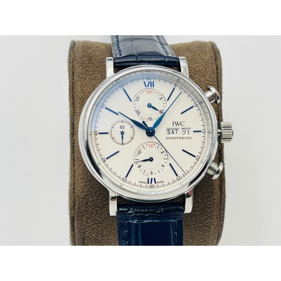 【IWS Factory2022推荐】IWC万.国波涛菲诺计时腕表!1⃣️尺寸42MM,厚度13.5MM,完美同步正品,表壳以精钢材质打造,通过细致的抛光打磨之后呈现出细腻光泽,表耳弧度自然,与表壳完美融合,线条流畅,光泽闪耀。2⃣️腕表内部搭载丹东7750改4601自动机械机芯,实现所有功能与原装一致,密底设计,周年纪念徽标镌刻表底,采用意大利小牛皮搭配针扣,简单配戴,上手效果极佳!IWS Factory匠心力作 IWC波涛计时,生动诠释柏涛菲诺永不落幕的经典,欢迎各路表友品鉴! 【IWS Factory2022推荐】IWC万.国波涛菲诺计时腕表!1⃣️尺寸42MM,厚度13.5MM,完美同步正品,表壳以精钢材质打造,通过细致的抛光打磨之后呈现出细腻光泽,表耳弧度自然,与表壳完美融合,线条流畅,光泽闪耀。2⃣️腕表内部搭载丹东7750改4601自动机械机芯,实现所有功能与原装一致,密底设计,周年纪念徽标镌刻表底,采用意大利小牛皮搭配针扣,简单配戴,上手效果极佳!IWS Factory匠心力作 IWC波涛计时,生动诠释柏涛菲诺永不落幕的经典,欢迎各路表友品鉴!