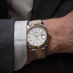 劳力士 ROLEX 日志系列41mm！搭载进口机械机芯，316精钢材质 原装表扣，立体散珠带，百搭商务休闲款式！