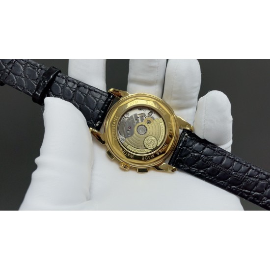 IWC万国最新力作最高版本万国波涛菲诺多功能高级自动腕表!9100多功能进口机械机芯!整表壳CNC精磨工艺,与原装工艺效果如出一辙,整体字面质感更佳!在订制机芯的加持下,尺寸41*10mm,优雅的贵族气息结合无与伦比的视觉享受,神秘雅致,精湛非凡,采用顶级意大利小皮材质表带,质地柔软细腻,手工缝制的丝线,纹路清晰,均匀规整,大方富有档次。⚠️请认准独家品质 IWC万国最新力作最高版本万国波涛菲诺多功能高级自动腕表!9100多功能进口机械机芯!整表壳CNC精磨工艺,与原装工艺效果如出一辙,整体字面质感更佳!在订制机芯的加持下,尺寸41*10mm,优雅的贵族气息结合无与伦比的视觉享受,神秘雅致,精湛非凡,采用顶级意大利小皮材质表带,质地柔软细腻,手工缝制的丝线,纹路清晰,均匀规整,大方富有档次。⚠️请认准独家品质