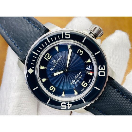 ZF Factory2024墙裂推荐 典藏精品【雄浑宽厚,大家风范】宝珀超级夜光,宽厚的表壳设计,优雅的蓝宝石表圈,成就潜水鼻祖!是一款难得的腕表!1⃣️【技术难点】采用蓝宝石打造的表圈口是腕表最有价值的部分,蓝宝石的硬度相当,脆点诡异,十分难处理,要达到原装灵气逼人且纤薄有力的效果,成品率只能控制在3到5层左右。2⃣️【精髓所在】霸气侧漏的表壳做工十分精湛,每一道抛光或是拉丝,都经过ZF制表师耐心的处理。确保效果和神韵都能和正品相随。ZF出品,必属精品。50寻,您值得拥有! ZF Factory2024墙裂推荐 典藏精品【雄浑宽厚,大家风范】宝珀超级夜光,宽厚的表壳设计,优雅的蓝宝石表圈,成就潜水鼻祖!是一款难得的腕表!1⃣️【技术难点】采用蓝宝石打造的表圈口是腕表最有价值的部分,蓝宝石的硬度相当,脆点诡异,十分难处理,要达到原装灵气逼人且纤薄有力的效果,成品率只能控制在3到5层左右。2⃣️【精髓所在】霸气侧漏的表壳做工十分精湛,每一道抛光或是拉丝,都经过ZF制表师耐心的处理。确保效果和神韵都能和正品相随。ZF出品,必属精品。50寻,您值得拥有!