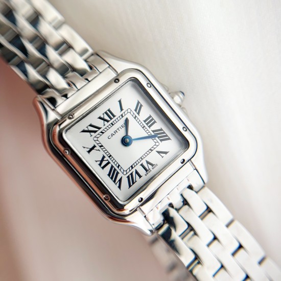 Panthre de Cartier / double chain Width 22mm.Length 30mm. Chain length 44cm卡地亚猎豹系列腕表/双圈表链宽度22mm 长度30mm 链条长度44cm瑞士进口石英机芯,316L精钢表壳表链。蓝晶石表冠,蓝宝石镜面,淬火钢蓝指针,双圈环绕链条,便捷珠宝扣。 Panthre de Cartier / double chain Width 22mm.Length 30mm. Chain length 44cm卡地亚猎豹系列腕表/双圈表链宽度22mm 长度30mm 链条长度44cm瑞士进口石英机芯,316L精钢表壳表链。蓝晶石表冠,蓝宝石镜面,淬火钢蓝指针,双圈环绕链条,便捷珠宝扣。