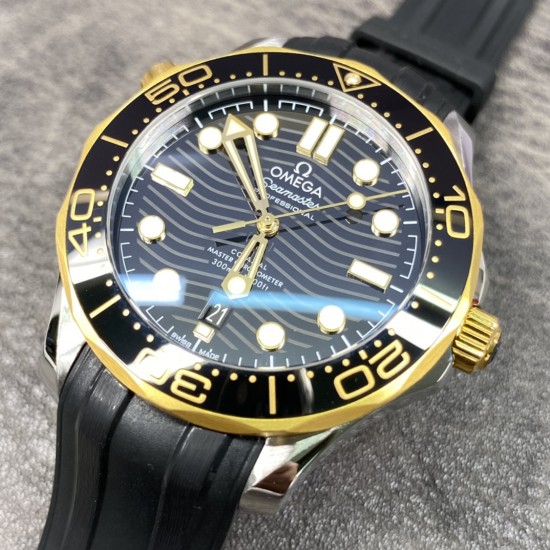 【VS出品】欧米茄 海马300M 316精钢材质打造！间黄金胶带款！8800机 42MM！出货实拍
