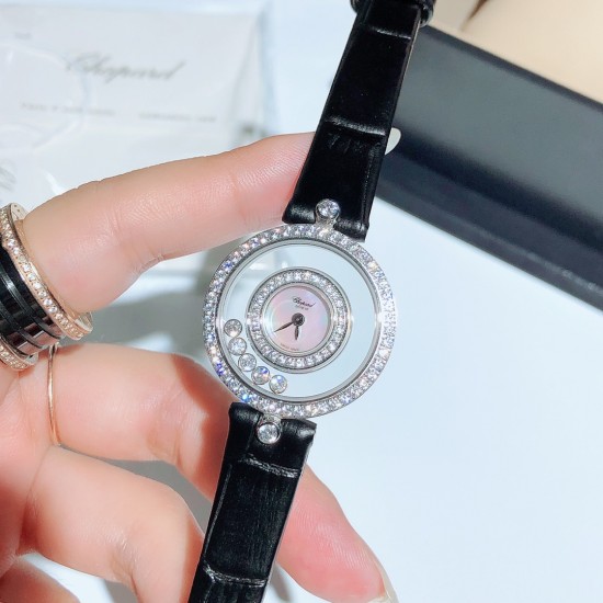 萧邦-Chopard,Happy Diamonds 快乐钻系列!瑞士ETA石英机芯,双层蓝宝石玻璃进口表带分别:有鸵鸟纹、原纹、娟丝带可供选择!尺寸约28mm、厚度约7mm 萧邦-Chopard,Happy Diamonds 快乐钻系列!瑞士ETA石英机芯,双层蓝宝石玻璃进口表带分别:有鸵鸟纹、原纹、娟丝带可供选择!尺寸约28mm、厚度约7mm