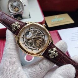 品牌：卡地亚-CARTIER D6 精品男士腕表，简约三针搭配12字位日月镂空方形设计，316精钢表壳，全自动机械机芯，尺寸：43m厚12mm，顶级316精钢钢带，装配原装按扣 A级水晶镜面  三杰精致推荐男士机械腕表 SJ为你精心挑选超真实实物图拍摄