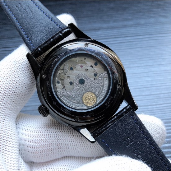 万国--IWC Z2 男士腕表 至臻精品,高雅品位 搭载全自动机械机芯 316L精钢表壳矿物强化玻璃镜面采用进口小牛皮真皮表带尺寸:直径40mm 厚度12mm 万国--IWC Z2 男士腕表 至臻精品,高雅品位 搭载全自动机械机芯 316L精钢表壳矿物强化玻璃镜面采用进口小牛皮真皮表带尺寸:直径40mm 厚度12mm