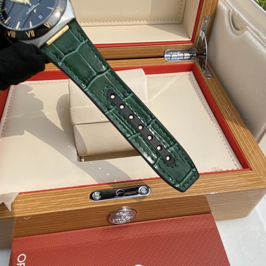 欧米茄星辉永恒之星座腕表第五代星座系列!全新原装尺寸41MM腕表!陶瓷圈口铂金刻度,表盘经过工程师多次调配的颜色已更新,表针原版开模,搭载定制原装8900/8901同轴至臻天文台机芯,前后搭配蓝宝石玻璃,使表盘和机芯的运转美态清晰可见。背面机芯、表扣刻有一致的编码,四码合一。表带采用进口橡胶衬头层小牛皮,精致到极致。 欧米茄星辉永恒之星座腕表第五代星座系列!全新原装尺寸41MM腕表!陶瓷圈口铂金刻度,表盘经过工程师多次调配的颜色已更新,表针原版开模,搭载定制原装8900/8901同轴至臻天文台机芯,前后搭配蓝宝石玻璃,使表盘和机芯的运转美态清晰可见。背面机芯、表扣刻有一致的编码,四码合一。表带采用进口橡胶衬头层小牛皮,精致到极致。
