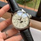 品牌：万国 IWC 类型：精品男士腕表表带：真牛皮表带机芯：全自动机械机芯镜面：矿物质强化玻璃  尺寸：直径42mm厚12mm！